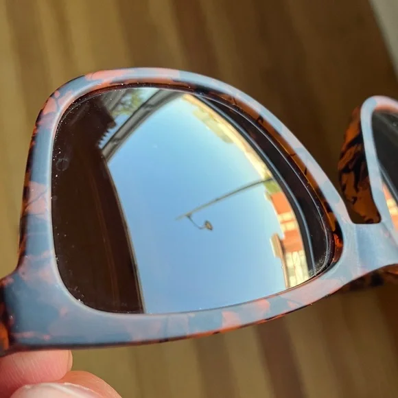 goodr - Picture 5 of 10